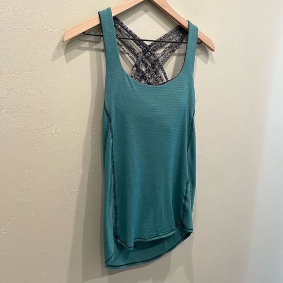 Lululemon Wild Tank with Built in Bra - Size: 4 - Picture 7 of 11